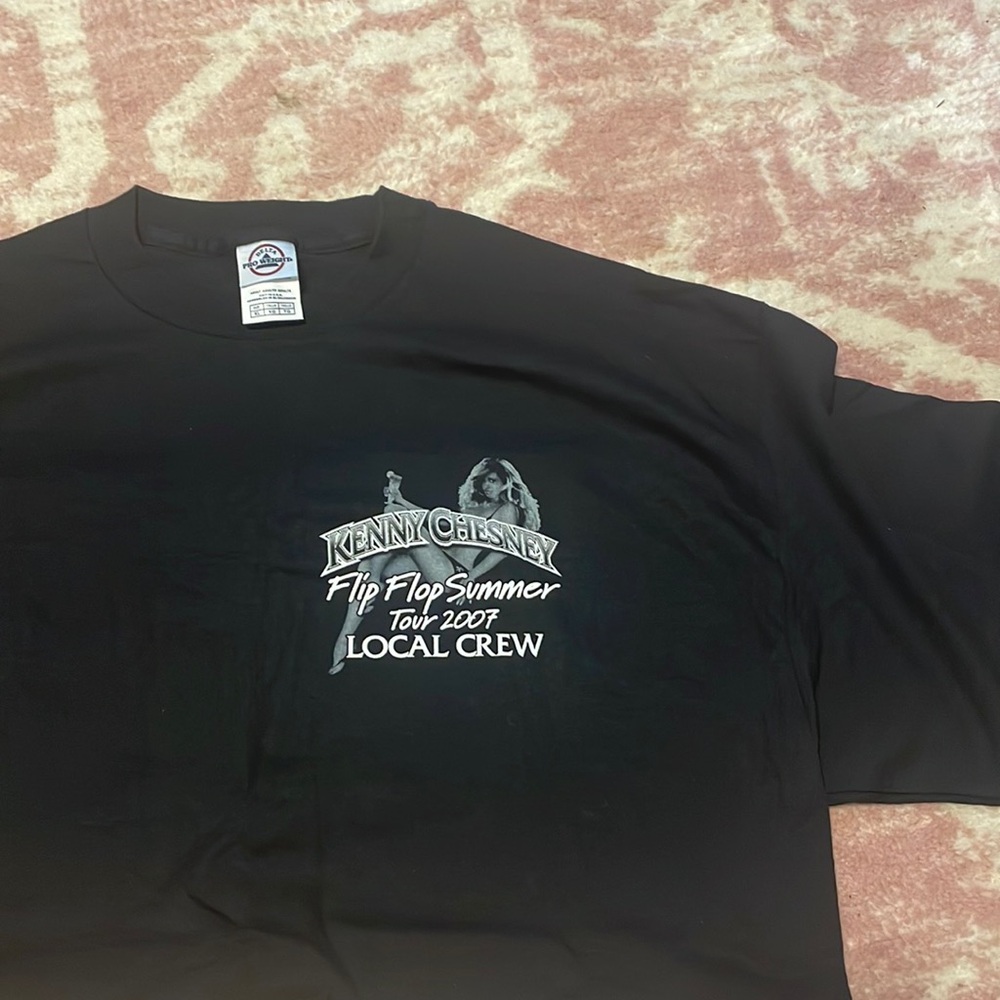 Vintage Kenny Chesney tour crew shirt
